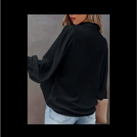🆕👚Black Button Up Lantern Sleeve Blouse, Sz XL - Picture 2 of 6
